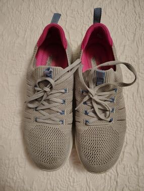 Sketchers Air Cooled Memory Foam Light Gray Sneakers